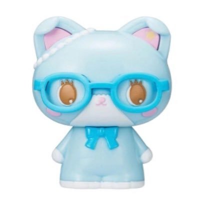 debutsikyeojulk's profile picture. 못생긴거보면죽음