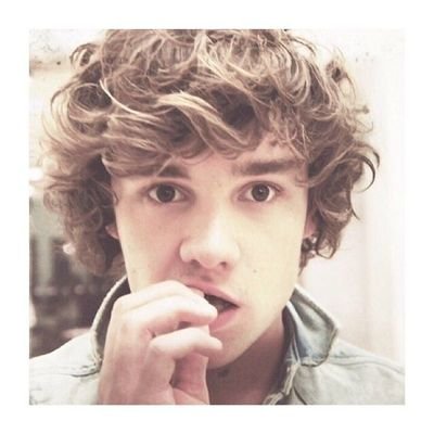 Saina822399's profile picture. 