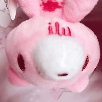 uyxarqu's profile picture. 