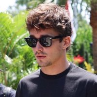 alek (@ros6erg) 's Twitter Profile