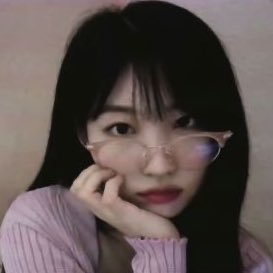 LlXlECORE's profile picture. who up skaling their banan