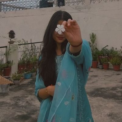 कृष्ण, हे गोविंद, हे हरे, हे मुरारी, हे नाथ, हे नारायण, हे वासुदेव।
जय श्री कृष्ण
राधे राधे
सनातनी इस फॉलो बैक जरूर करे