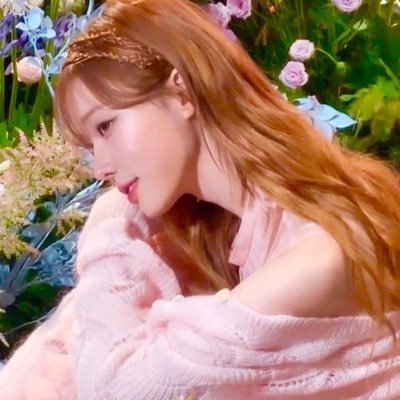 Autist girl | Multistan | Safe place for all fandoms | BTS & Blackpink groups of my life | @hiraismogo my flower 🩷
