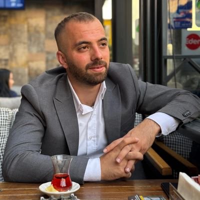 cagatayeremremm's profile picture. sosyolog