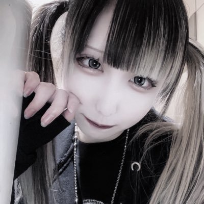 insomnia_ozzZ's profile picture. ♱...