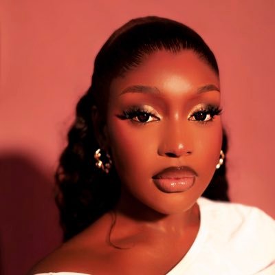 Elle__Peters's profile picture. 𝐼’𝓂 𝑔𝓁♡𝓈𝓈𝓎 𝒶𝓈𝒻