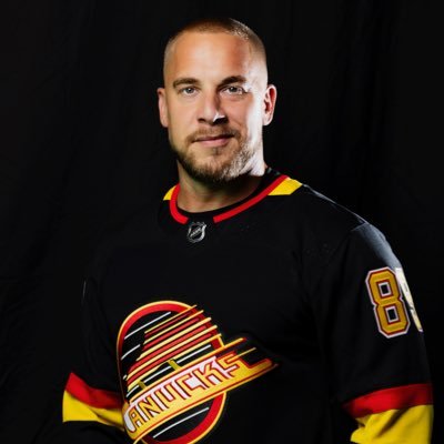 Director of Content & Social | @Canucks Sports & Entertainment