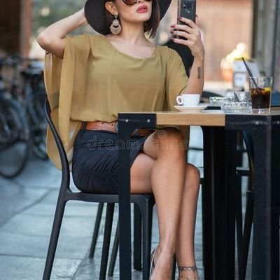 ella202526's profile picture. Love is everything 💛

Karma is a bitch