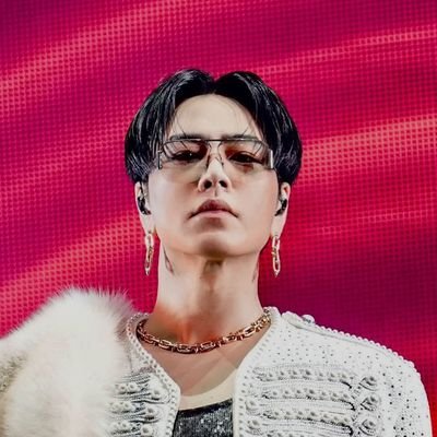 PS44GmJOw2FsLtb's profile picture. EXILEと三代目J SOUL BROTHERSが大好き。西野カナさんと清木場俊介さんも好きです。 EXILEは、メンバーの勇退や加入によって変化と進化を繰り返しながら音楽シーンのトップに君臨し続ける。😁✨#ØMI #登坂広臣 #今市隆二 #ATSUSHI  #清木場俊介 #岩田剛典