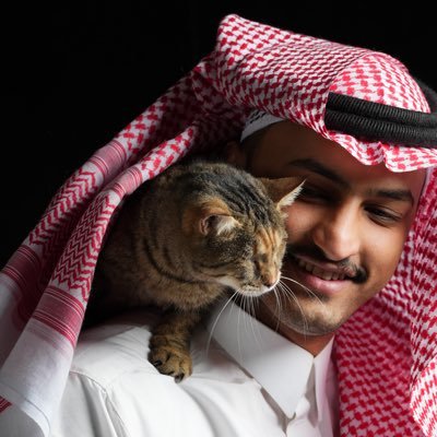 اهلا انا حمد بن ناصر منقذ ومربي حيوانات وجامع ساعات متواضع للتواصل 👇🏻 الاصفر kyojin.99