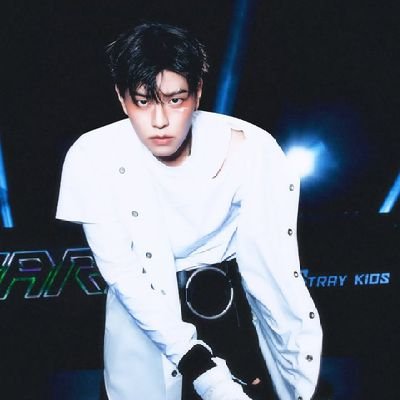 🐰 OLÁ, podem me chamar de Aninha ou Bia! 💕
Sejam bem vindos 💌💜
idolos de Kpop🫦🖤