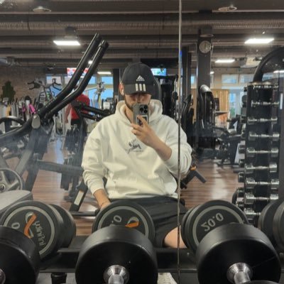 sNeaky2803's profile picture. https://t.co/AcYyyJXfrq
https://t.co/8KaBD7VFMB