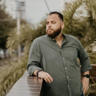 Media personality, seasoned politician, Salesforce icon, pug dad.
🎗️✡️🇩🇴
ES/EN/IW