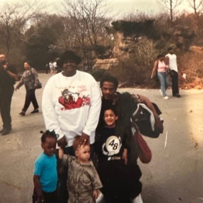 stream everyday at https://t.co/1SDhZnBlg2| P 🕊️| grandma 🕊️