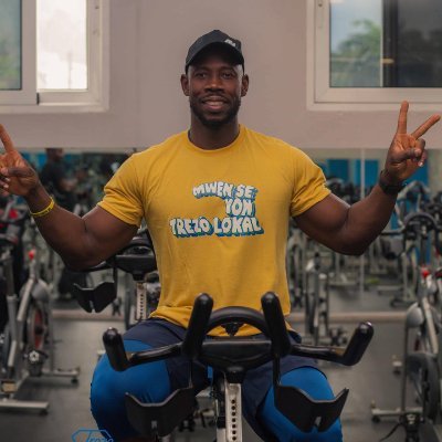 Former Middle Blocker Haiti's Men National Volleyball Team.
Men's Physique Competitor.
Training - Nutrition