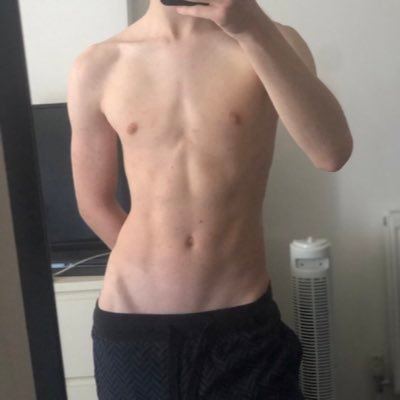 20 | God’s least favourite twink | #1 Link fan | I sell !! | 🔞 NSFW