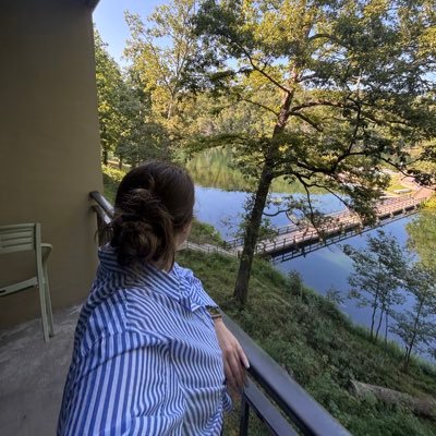 📚probably reading📚• nature lover • PCOS fighter • business major • golfer •