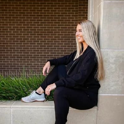 mateoava73's profile picture. Let love leads.