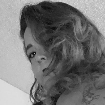 Mommy knows best. I tease, I take, I tame. Soft hands, sharp tongue, endless control. Obey me & be undone. šš¤