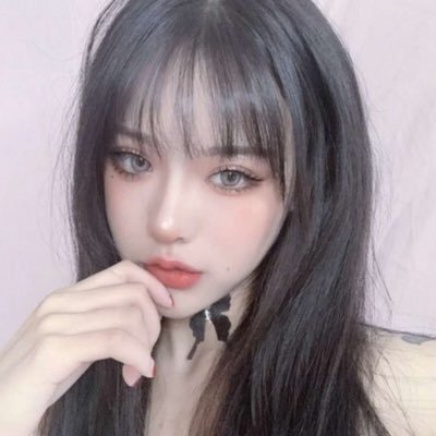 R90Pc3L1Tp7uq6r's profile picture. LINE 交換してもいいですか