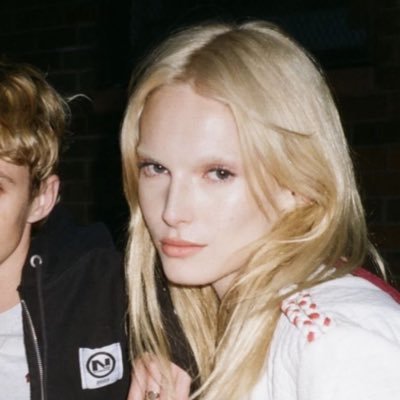 traff1clights's profile picture. d1 delusional bitch - slut for tayzier