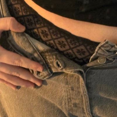 | they/them | 20 | MDNI, 18+ | stoner | nsfwish | ⋆。゚☁︎。⋆。 ゚☾ ゚。⋆