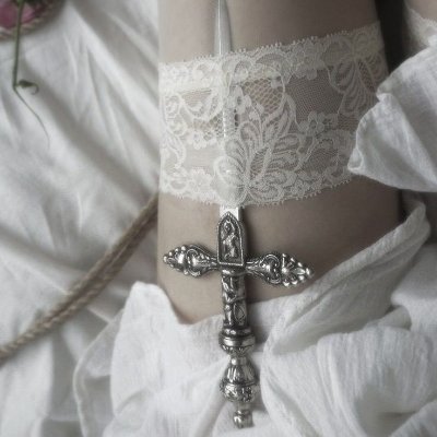 mentolizada's profile picture. 26
la vida te gusta más cuando se pone complicada

🔞 | peli jueguito librito mp3