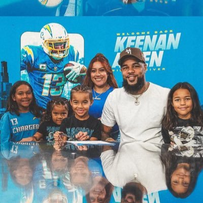 Father of 4! Blessed and Humble. LA Chargers WR #KA13 #KINGS13YER business inquiries: rocco@vanguardsports.com