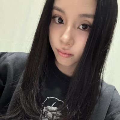 isamolo0220's profile picture. i love chaeyoung