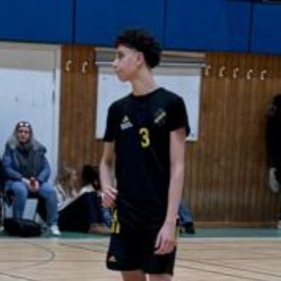 6'6” Guard | @AIKbasket U17, U19, U21🇸🇪 | Class of 2027 | Chasing an opportunity | DM for film/contact email: irfanspa3@gmail.com