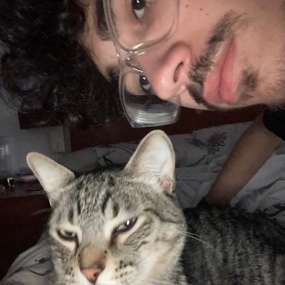 arnaumacagun10's profile picture. mai deixis per avui el que pots fer demà | tècnic informàtica, editor de vídeo, yutuber i queixador | cat/esp/eng | utilitzo linux