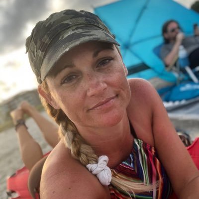 Creator, wanderer, entrepreneur, mom of 3 wickedly cool daughters, married to the brilliant @endertown, ready for the next adventure; so invite me somewhere :)