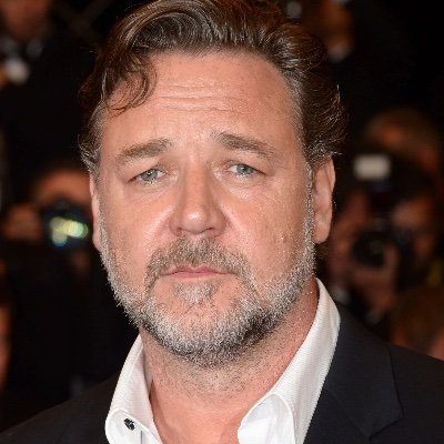 RussellC66244's profile picture. ...private space...
older than my children, younger than my parents, get the odd job. On Instagram too as @RussellCr0we.