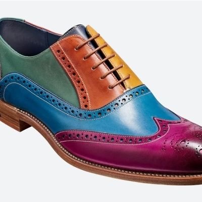 ManagersShoes's profile picture. Shoes worn by football managers.