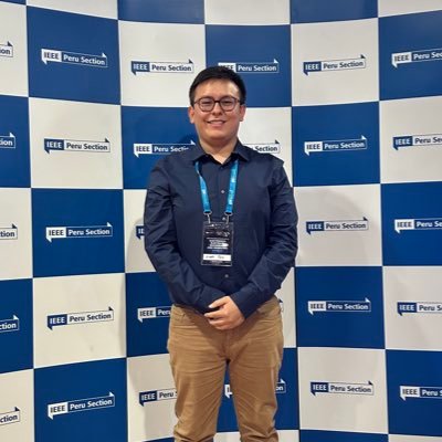 Ingeniero de Sistemas - Universidad de Lima | Amante de la política y de los memes