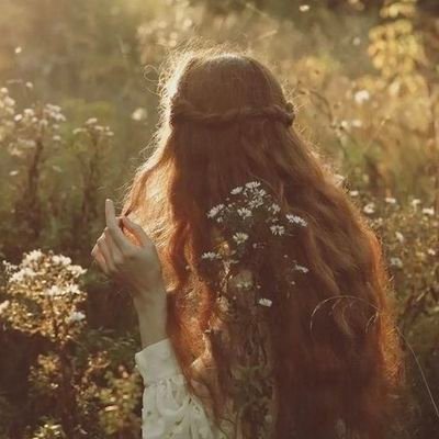 myhj_art's profile picture. Quill Pen. Hyunjin is art.