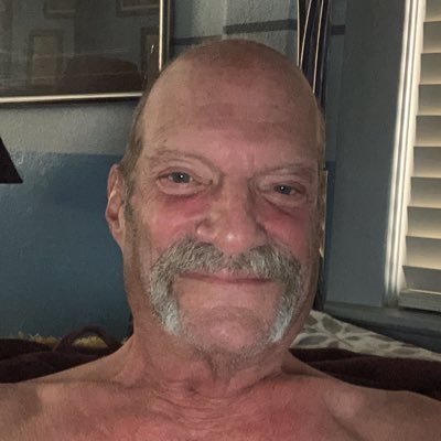 Very happy, love life Looking for real friends