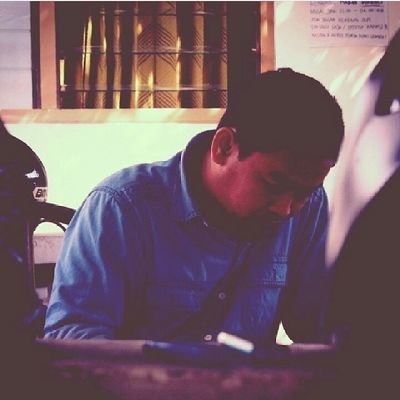 nelsonafis's profile picture. Independent Journalist • Bachelor of Law • Handicrafter • Graphic Illustrator