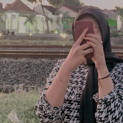 Diintaan_'s profile picture. isinya pergalauan