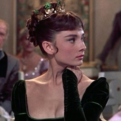 mirerorball's profile picture. old hollywood lover ✧°.・ 🍉 | elle/she 🇩🇯