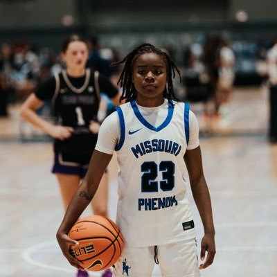 5,6 point guard, cardinal ritter college prep,2028,missouri phenom,#23,3.9gpa/club contact @greglogsdon/highschool coach@BoyceDon66425