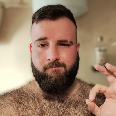 Italian gay bear 🇮🇹 🏳️🌈🐻 NSFW account 🔞
31 yo | Gamer/Nerd 🎮
Torso and feet fetish 🔥
I speak Italian and English