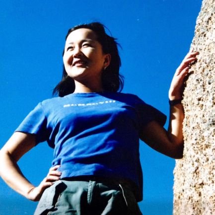 Munkh_jargal's profile picture. Зуны цас, евлийн цэцэг шиг би еер нэгэн.Бас заавал үнэн, эсвэл эерэг зүйл бичих албагүй.