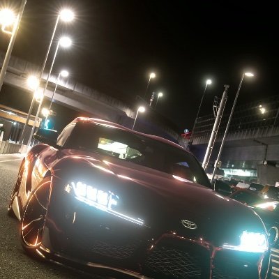 PYqlGrrKM074054's profile picture. 