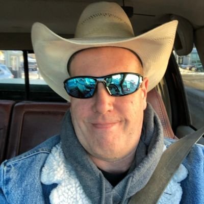 Hi my name is Chris and this is my backup account I am a crane operator, i am single and 52 years young!