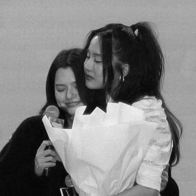 Loving these two woman🤍 @srchafreen @beckyAngels
#ฟรีนเบค
#FreenBecky
