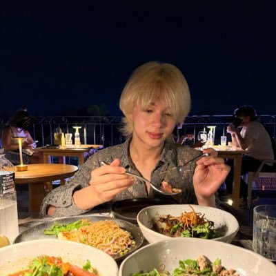 Nanabook317304's profile picture. 