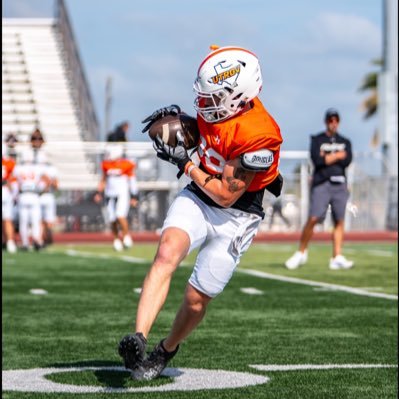 JustinD_Herman's profile picture. route runner @ UTRGV