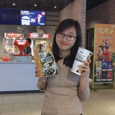 Đừng chỉ là chính mình, mà hãy trở thành phiên bản tốt nhất của chính mình và sống cuộc đời rực rỡ ;) #Be yourself, but be the best self!