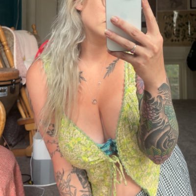 _mikaelalynn_'s profile picture. 27 | denver